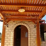 A Manghisi *